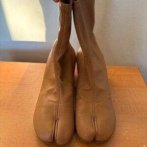 MAISON MARGIELA Tabi Sock Boots Beige Leather Split Toe Block Heel Size EU 36.5